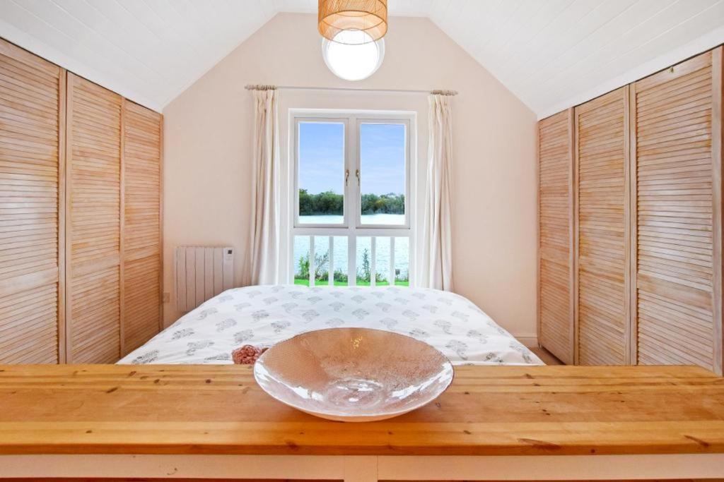 Luxury Lodge In The Heart Of The Cotswolds Cirencester Exterior foto